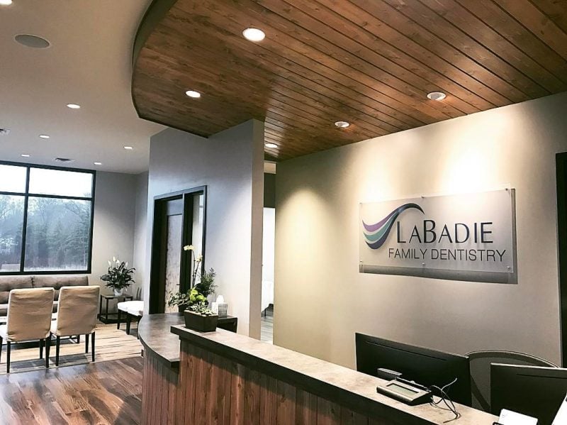 Consultorio dental de LaBadie Family Dentistry